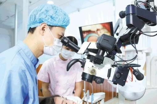 學口腔醫學后悔死了，并不會(口腔學就業很吃香)