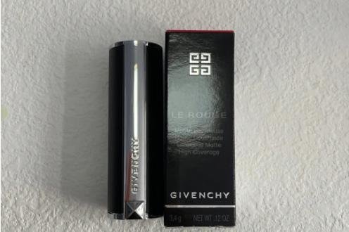 口红哪个牌子最好用排行榜，女人必买的5个口红品牌