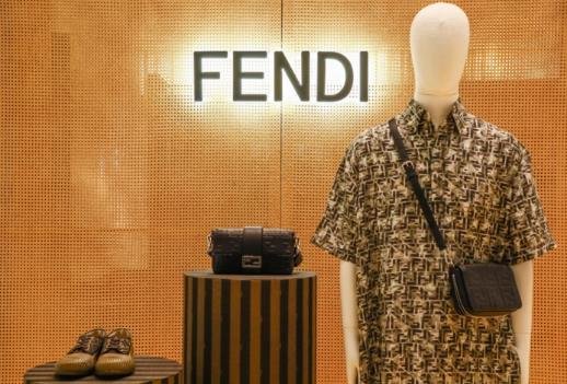 芬迪是什么档次的品牌，来自意大利的高端奢侈品牌